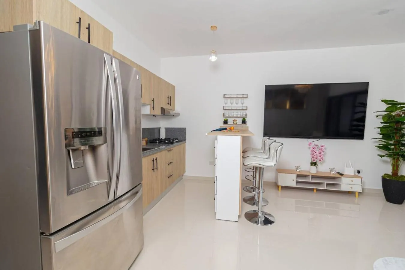 Serene 2-Bedroom Coastal Retreat In Bayahibe San Rafael del Yuma Apartment